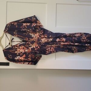 Hope & Ivy Navy Floral Dress